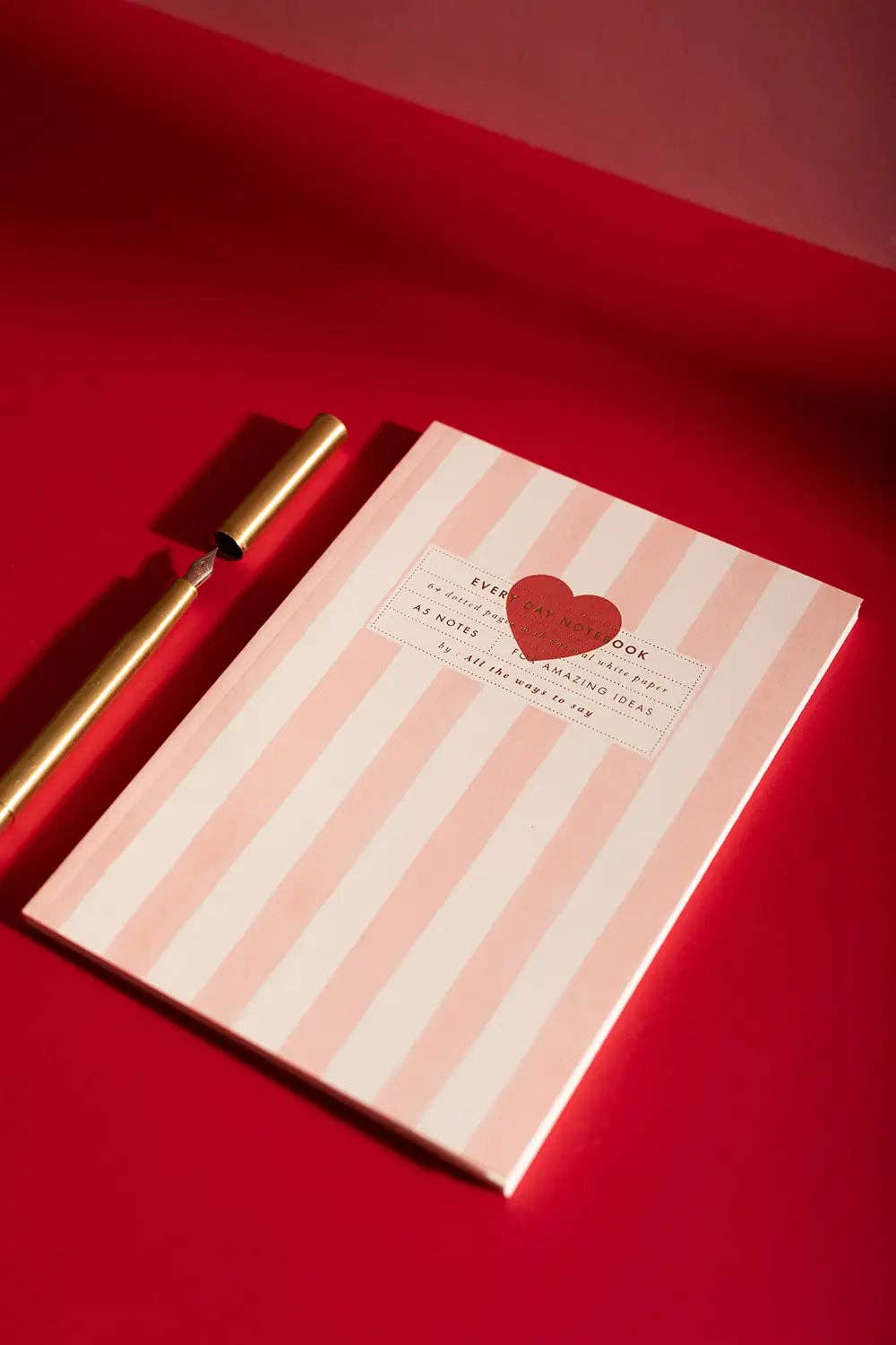 Carnet A5 à rayures roses